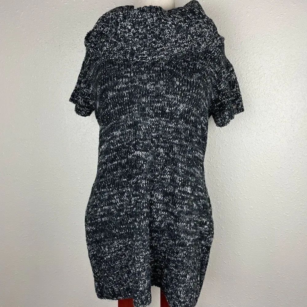 NWT dressbarn Cowl Neck Black, Gray and White Knit Long Sweater Size L